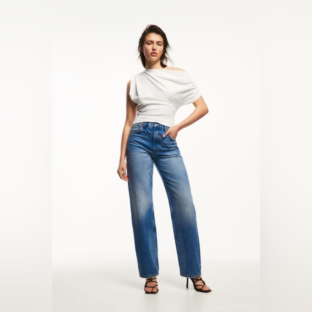 Asymmetrical top - Picture 7 of 12
